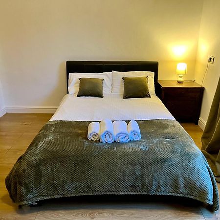 Housefield Stay, Room 4 Stoke-on-Trent Eksteriør billede