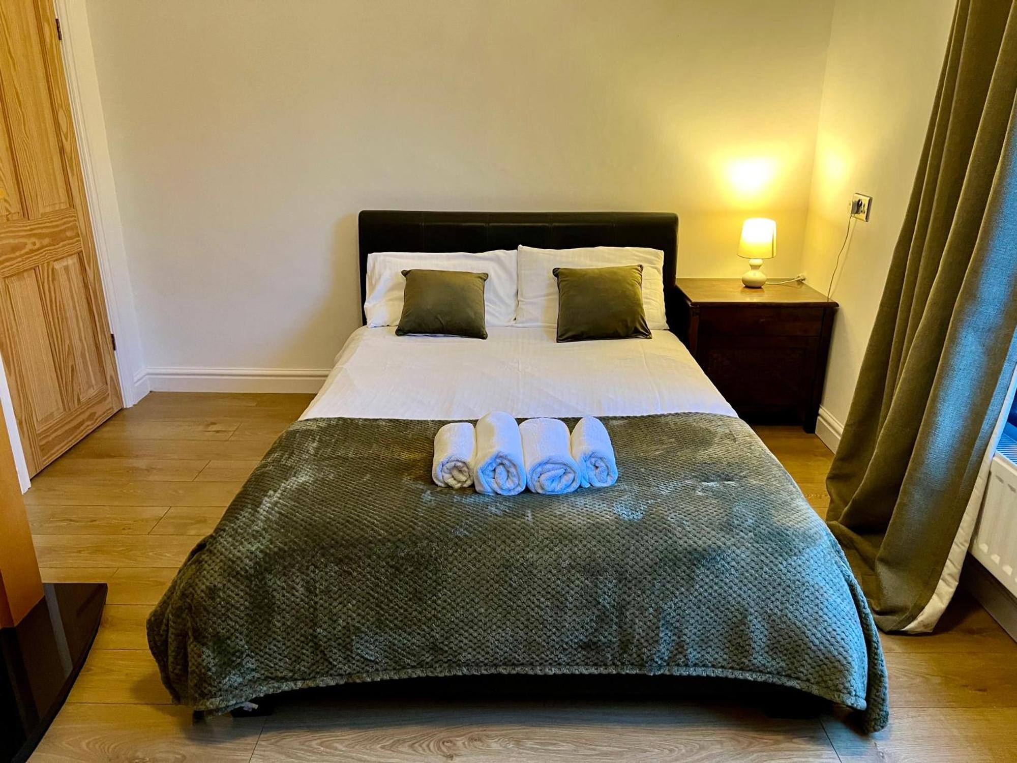 Housefield Stay, Room 4 Stoke-on-Trent Eksteriør billede