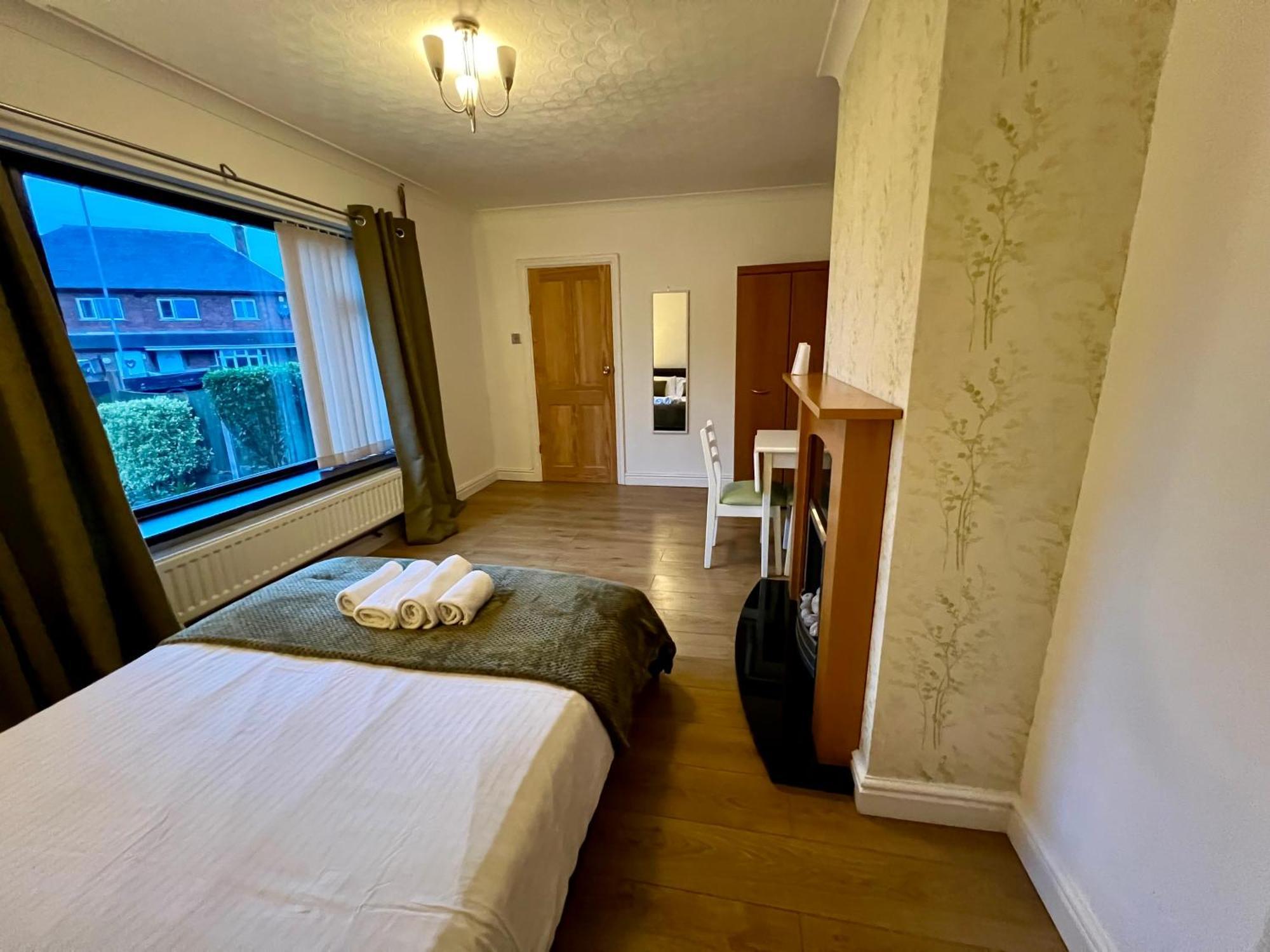 Housefield Stay, Room 4 Stoke-on-Trent Eksteriør billede